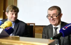 Generální ředitel finanční správy Martin Janeček a premiér Andrej Babiš