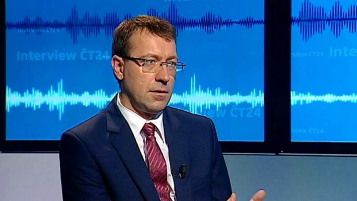 Redaktor České televize Jiří Hynek obhajuje Roberta Šlachtu