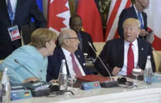 Prezident USA Donald Trump, německá kancléřka Angela Merkel a tuniský prezident Beji Caid Essebsi
