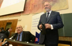 Mirek Topolánek na předvolební debatě kandidátů na prezidenta 8. listopadu 