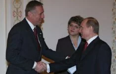 Mirek Topolánek (vlevo) a Vladimir Putin