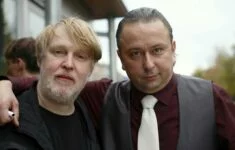 Režisér filmu Marek Najbrt (vlevo) s představitelem Tondy Blaníka, Markem Danielem