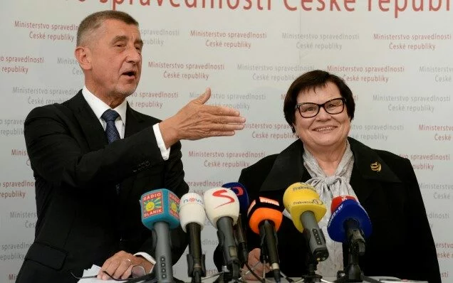 Předseda vlády Andrej Babiš a jeho ministryně spravedlnosti Marie Benešová
