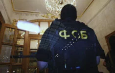 Příslušník FSB (následnické organizace  KGB).  