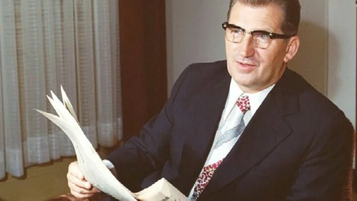 Bývalý předseda federální vlády Lubomír Štrougal