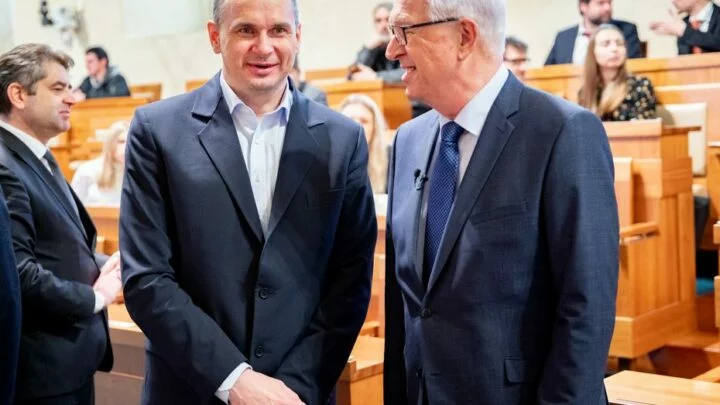 Oleg Sencov se senátorem Jiřím Drahošem 