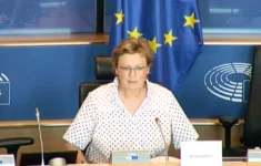 Monika Hohlmeierová na jednání Výboru pro rozpočtovou kontrolu