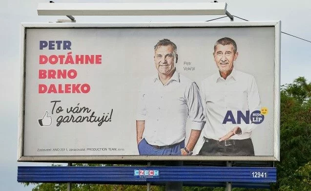 Někdejší kandidát na primátora Petr Vokřál a premiér Andrej Babiš (oba ANO) v předvolební kampani 2018
