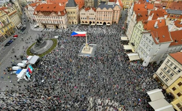 Demonstrace Milionu chvilek na Staroměstském náměstí v Praze