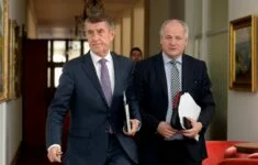 Premiér Andrej Babiš a jeho poradce Roman Prymula (oba za ANO)