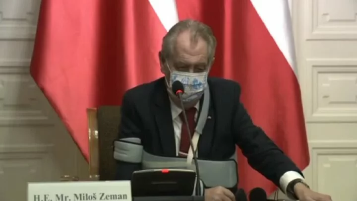 Miloš Zeman na tiskové konferenci