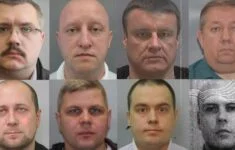 Těchto osm mužů mělo Alexeji Navalnému usilovat o život. Opozičník už zná i jejich adresy 