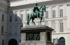 Jezdecká socha římského císaře Josefa II. ve Vídni