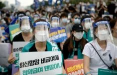 Protesty lékařů proti vládě v Jižní Koreji