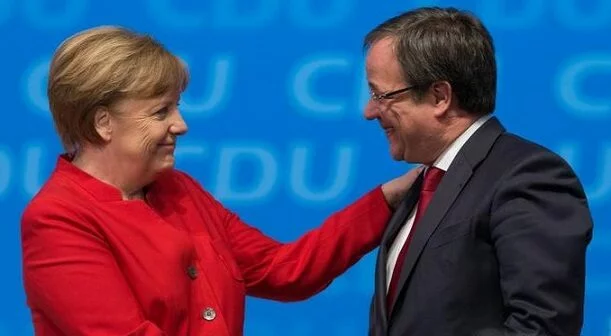 Kancléřka Angela Merkelová a nový předseda CDU Armin Laschet
