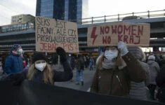 Ženská demonstrace k svátku MDŽ ve Varšavě (8. březen 2021)