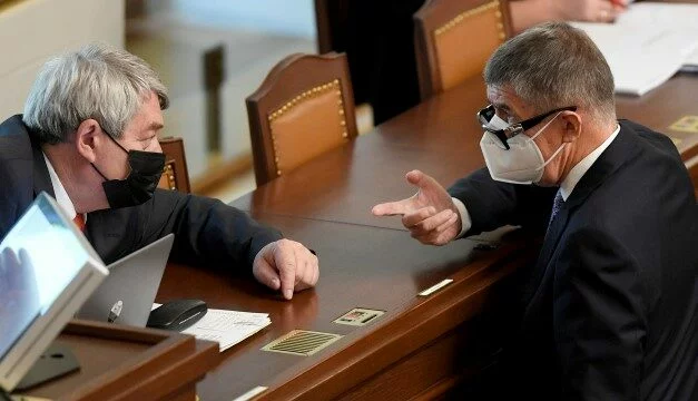 Předseda KSČM Vojtěch Filip a premiér Andrej Babiš (ANO) 