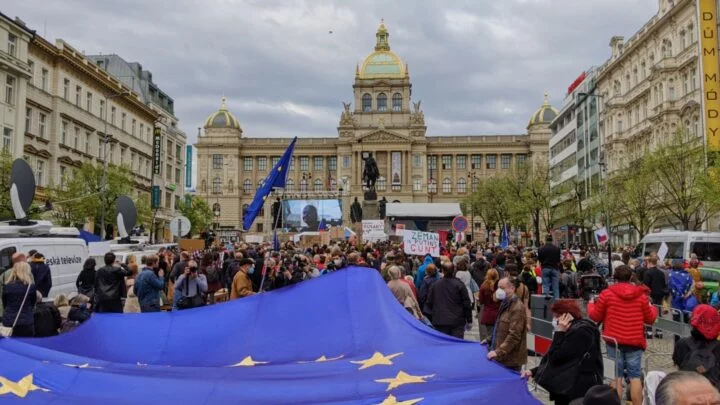 Demonstrace Milionu chvilek na Václavském náměstí 29. dubna 2021