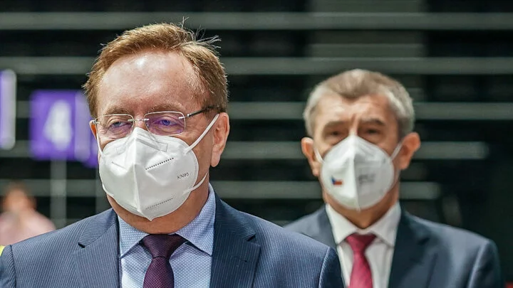 Bývalý ministr zdravotnictví Petr Arenberger (za ANO) byl odvolán z funkce ředitele Fakultní nemocnice Královské Vinohrady