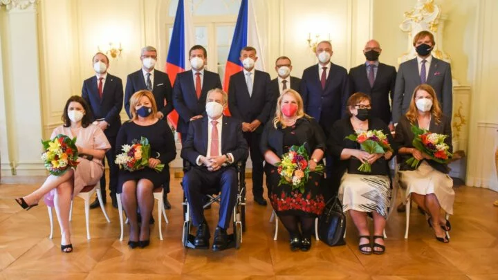 Prezident Zeman na pracovním obědě s představiteli vlády České republiky.