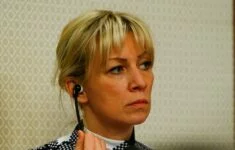 Mluvčí ruské diplomacie Maria Zacharovová krok Dánska kritizovala.