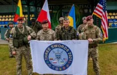 Ukrajinská armáda posiluje ve spolupráci s NATO taktické a operační schopnosti (cvičení Three Swords, 2021)