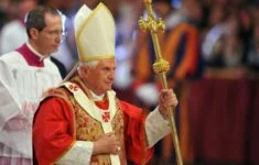 Papež Benedikt XVI. v roce 2008.