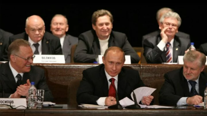 Vladimir Putin v Ruské akademii věd v roce 2008.