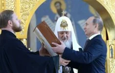 Patriarcha Kirill a Vladimir Putin v roce 2015