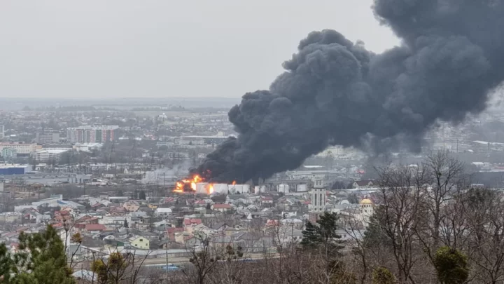 Lvov se stal cílem útoku již krátce po ruském vpádu na Ukrajinu.