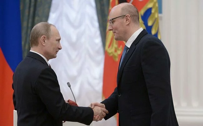 Dmitrij Černyšev patří mezi Putinovy příznivce. Je zařazen i na sankční seznam EU.