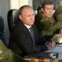 Vladimir Putin na vojenském cvičení v roce 2015.