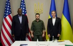 Američtí ministři se sešli v Kyjevě s ukrajinským prezidentem Volodymyrem Zelenským