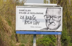 Václav Jelínek na billboardu hnutí ANO