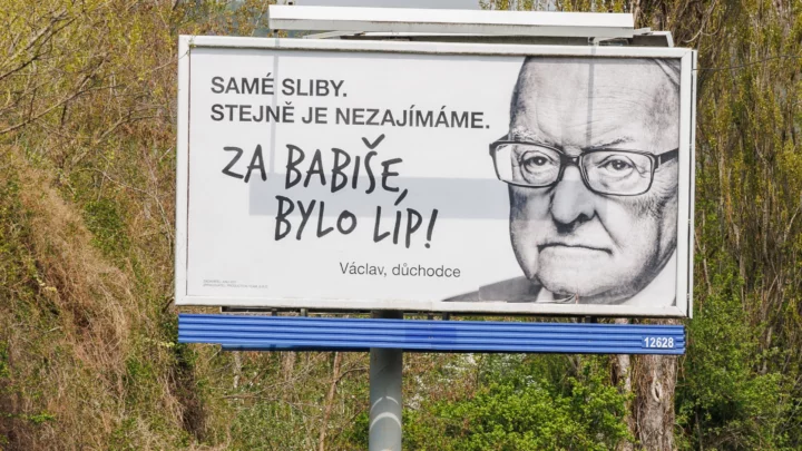 Václav Jelínek na billboardu hnutí ANO