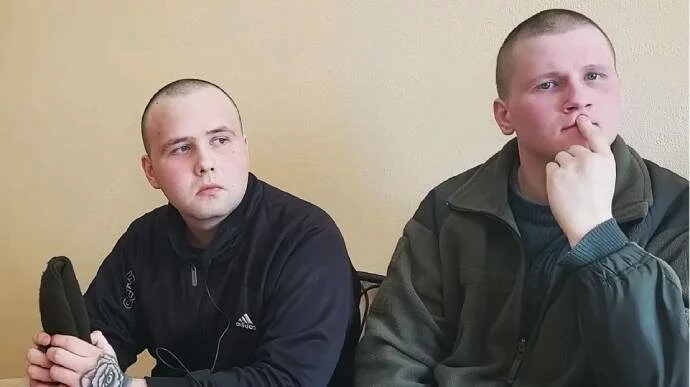 Odsouzení ruští vojáci Alexandr Ivanov a Alexandr Bobykin.