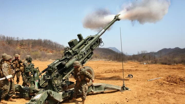 Ukrajinské síly využívají v boji i americké houfnice M777.