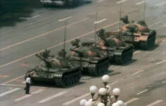 Slavný snímek z náměstí Tchien-an-men v červnu 1989.