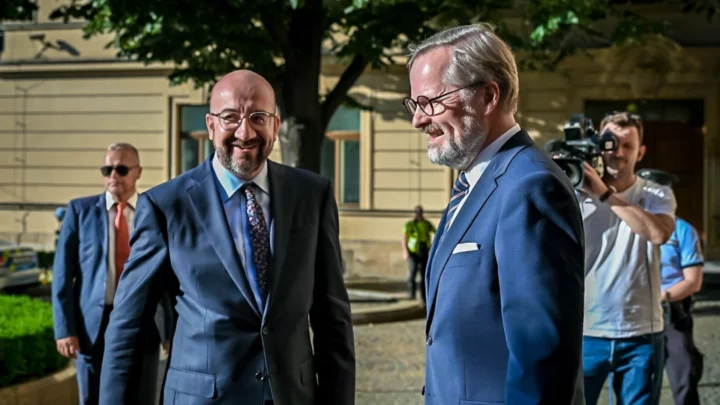 V předvečer začátku českého předsednictví přivítal premiér Petr Fiala (ODS) předsedu Evropské rady Charlese Michela.