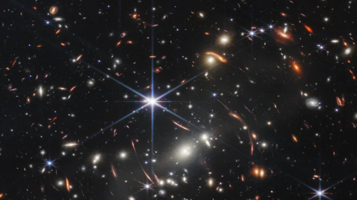 Fotografie z vesmírného teleskopu NASA Jamese Webba
