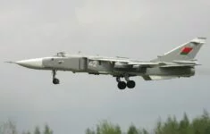 Suchoj Su-24 v barvách běloruského letectva