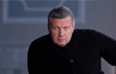 Prokremelský televizní moderátor Vladimir Solovjov.