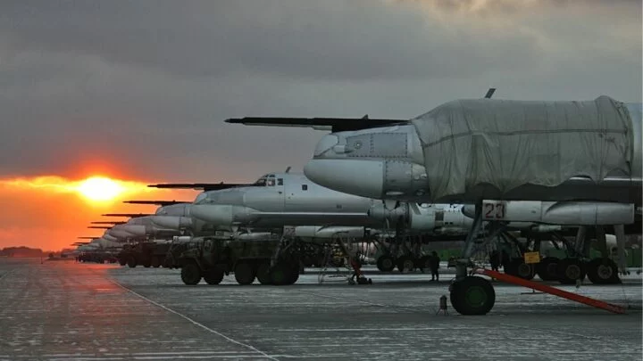 Cílem útoků se staly především strategické bombardéry Tu-95