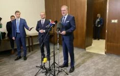 Premiér Petr Fiala (ODS) před odletem na jednání předsedů vlád visegrádské čtyřky.