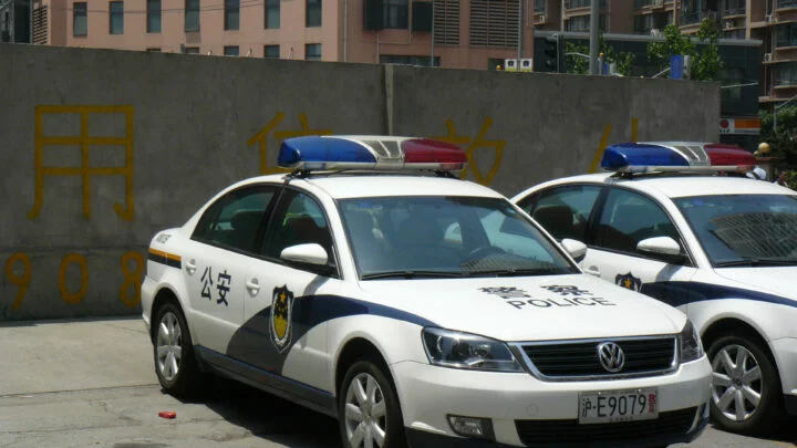 Policejní vůz v Šanghaji. Ilustrační foto