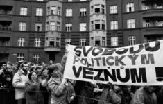 Demonstrace na Škroupově náměstí 10. prosince 1988