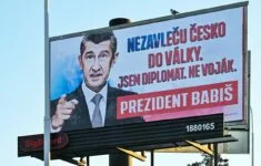 Billboard prezidentského kandidáta Andreje Babiše (ANO)