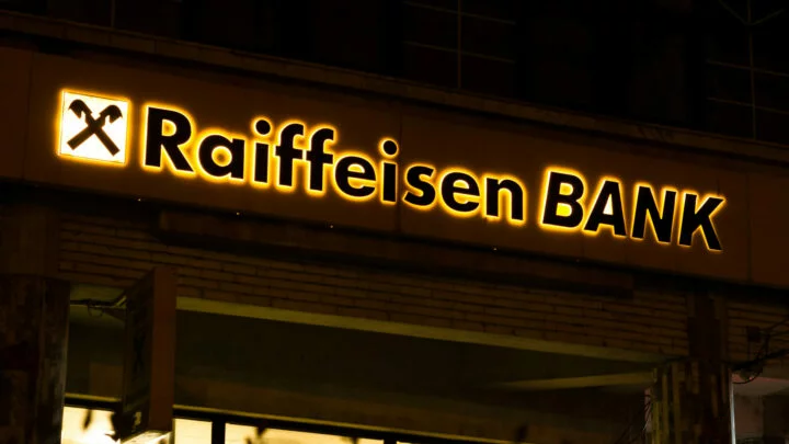 Mezi sponzory války měla být i rakouská Raiffeisen Bank. Ilustrační foto