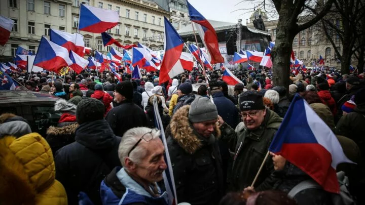 Proruská demonstrace na Václavském náměstí.