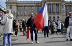 Demonstranti na Rajchlově akci v dubnu.